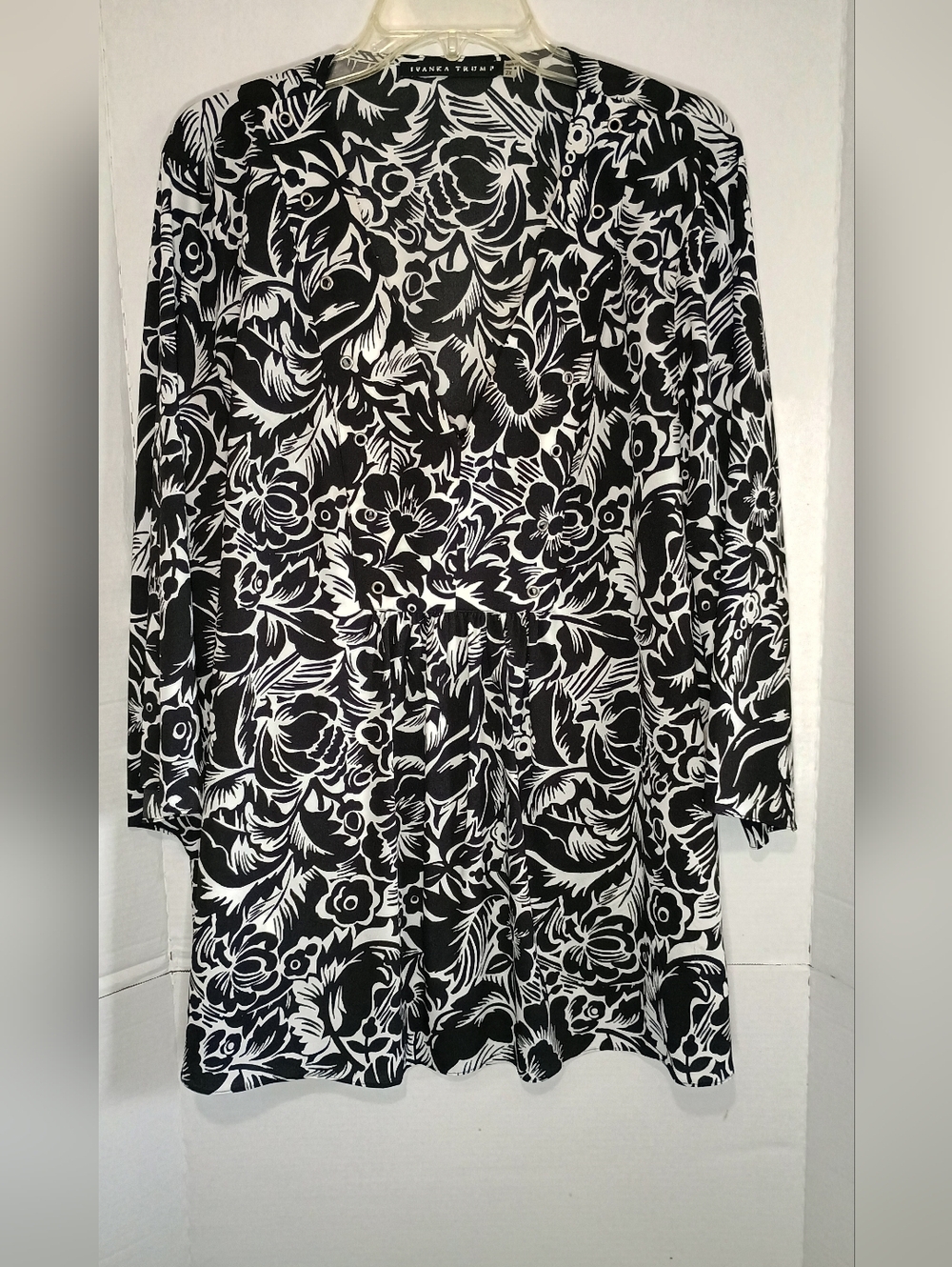 Ivanka Trump Black & White Floral Tunic Size 2X